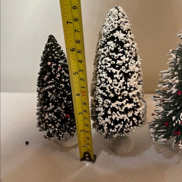 Hawthorne Village Norman Rockwell trees. Various varieties. - Picture 7 of 12